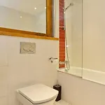 Apartment Biolay, Alpes Agency, Central Chamonix, Sleeps 6 Appartement Chamonix