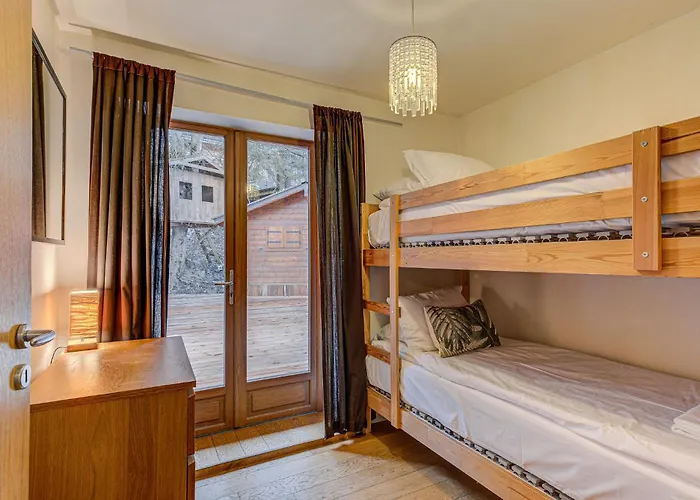 Appartement Biolay - Alpes Travel - - Sleeps 6 Chamonix