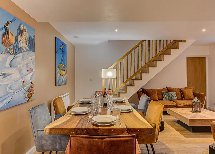 Apartment Biolay, Alpes Agency, Central Chamonix, Sleeps 6 * Chamonix