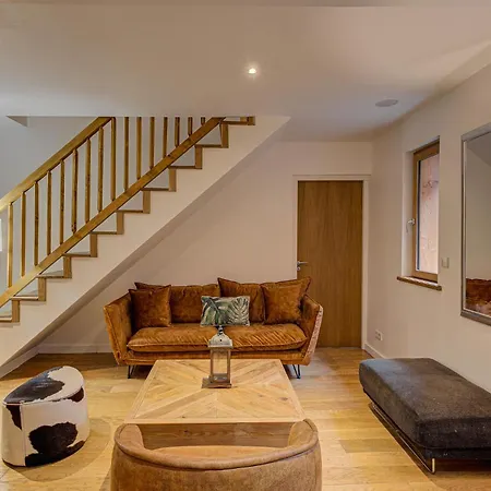 Apartment Biolay, Alpes Agency, Central Chamonix, Sleeps 6 霞慕尼