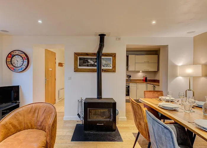 Apartment Biolay, Alpes Agency, Central Chamonix, Sleeps 6