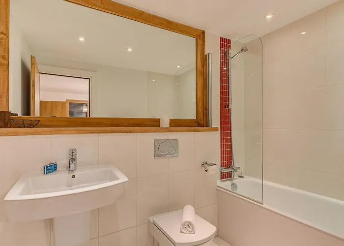 Biolay - Alpes Travel - - Sleeps 6 Apartment *