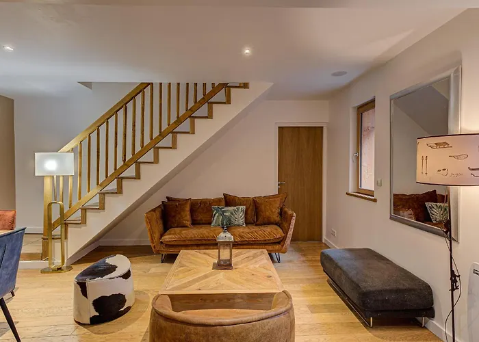 Apartment Biolay, Alpes Agency, Central Chamonix, Sleeps 6 Апартаменты Шамони