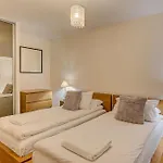 Apartment Biolay, Alpes Agency, Central Chamonix, Sleeps 6 *